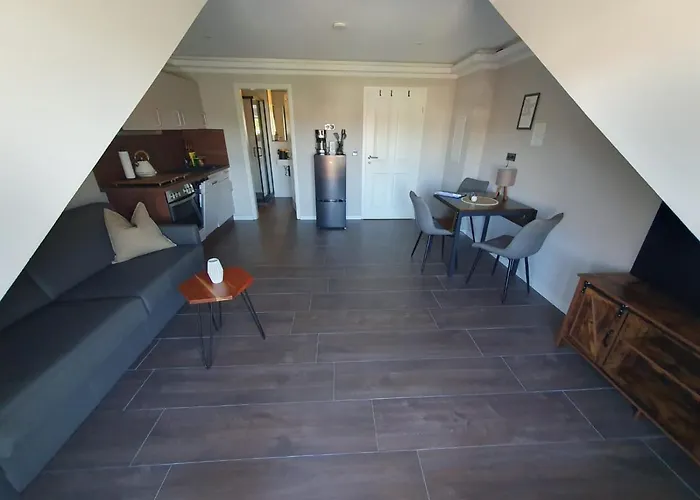 Apartment Neumühler Hof- Benjamin Mit Großer Privater Dachterasse Und Guter Anbindung In *