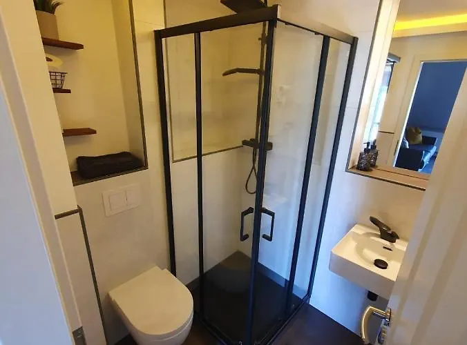 Neumühler Hof- Benjamin Mit Großer Privater Dachterasse Und Guter Anbindung In Apartment