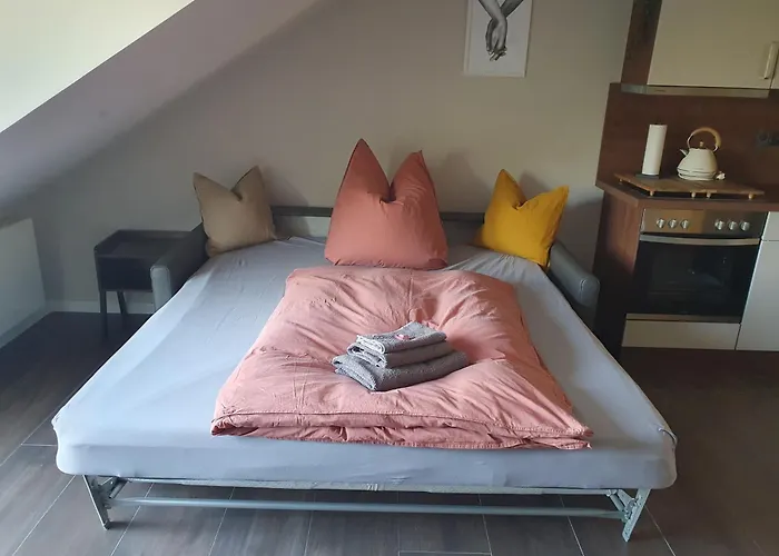 Neumühler Hof- Benjamin Mit Großer Privater Dachterasse Und Guter Anbindung In Apartment Schwerin (Mecklenburg-Vorpommern)